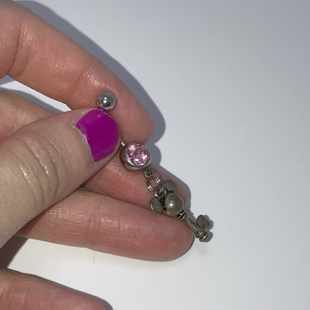 Key Dangle Belly Rings - Picture 6 of 7